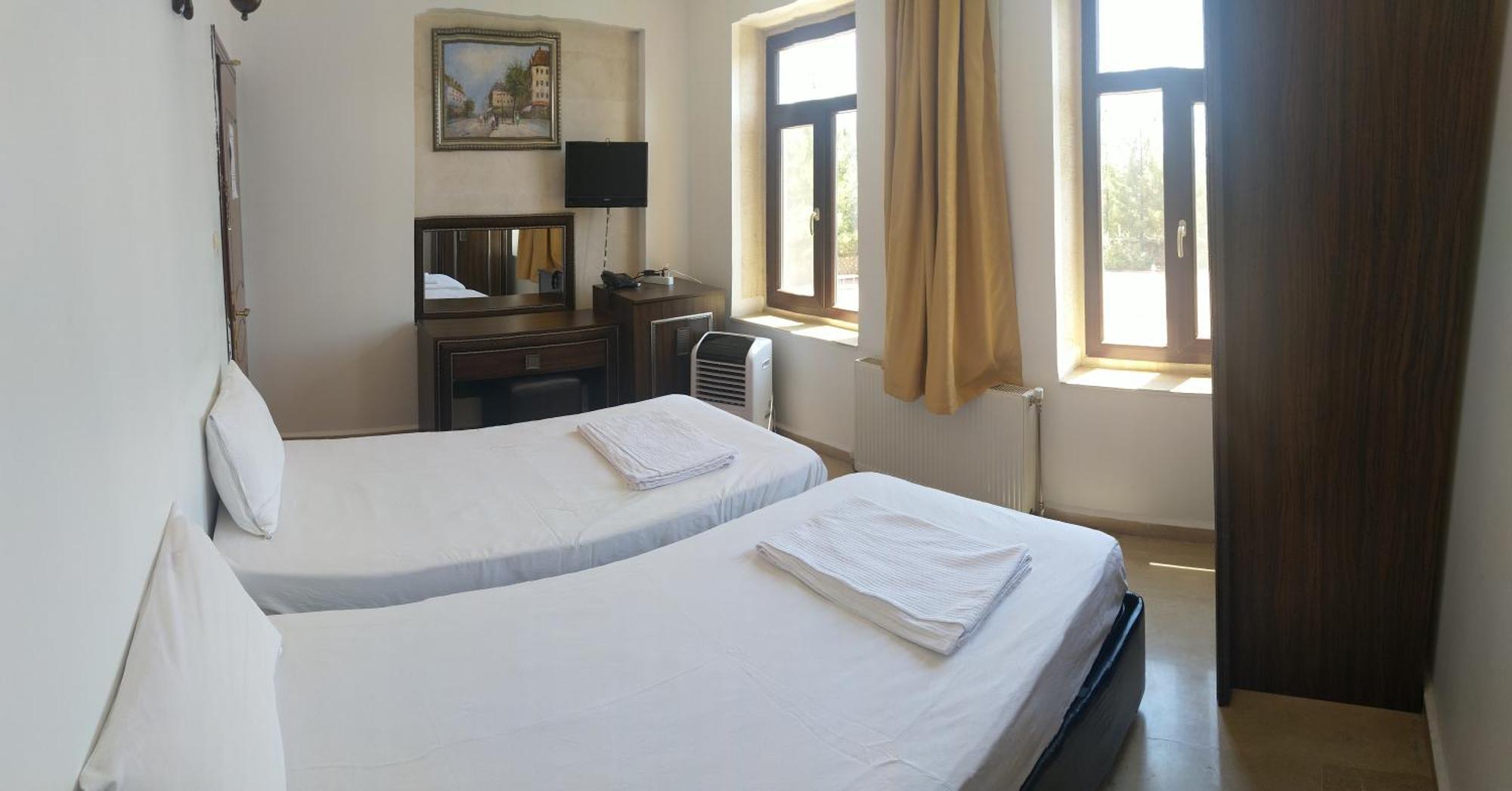 Turabdin Hotel Midyat Buitenkant foto