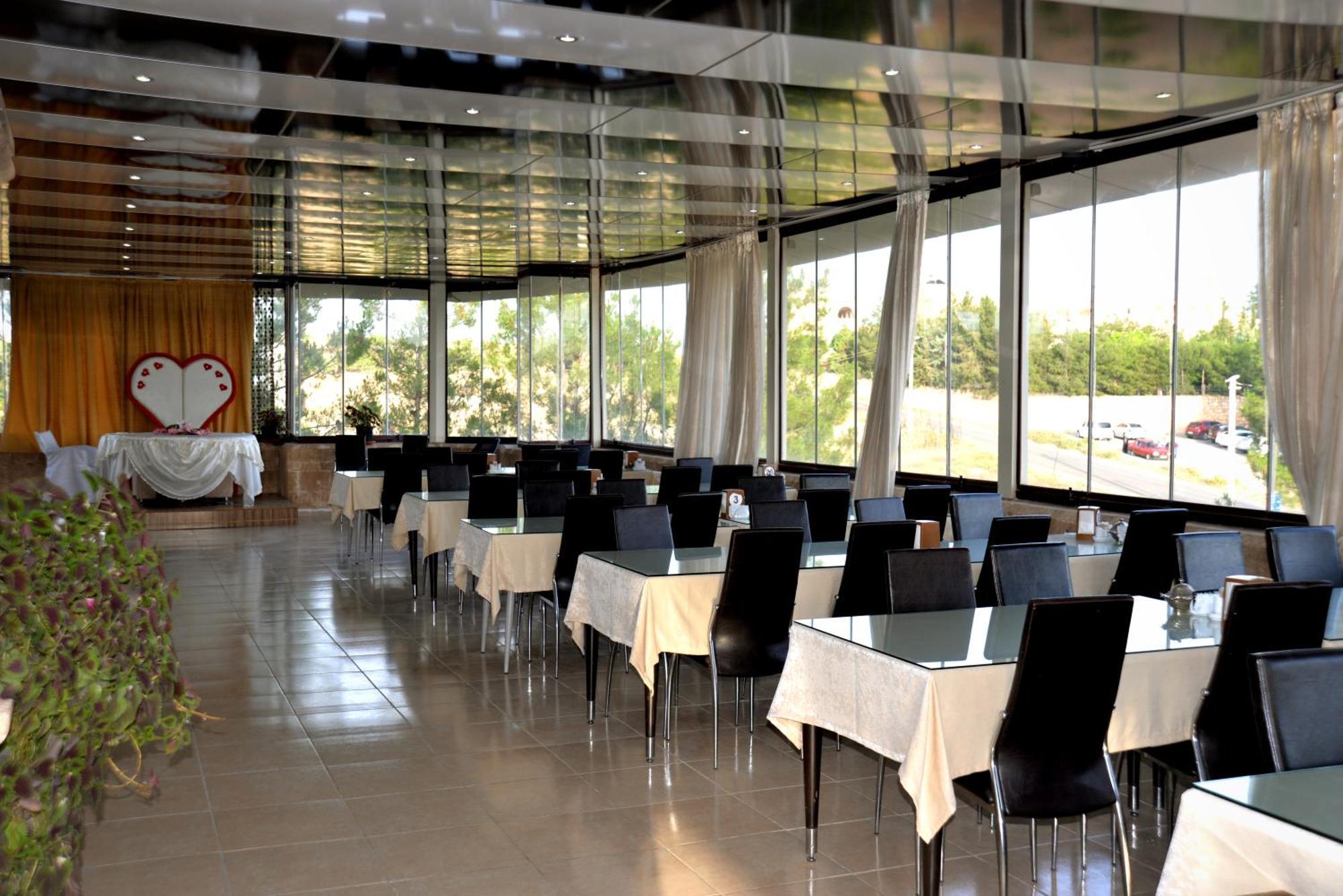 Turabdin Hotel Midyat Buitenkant foto
